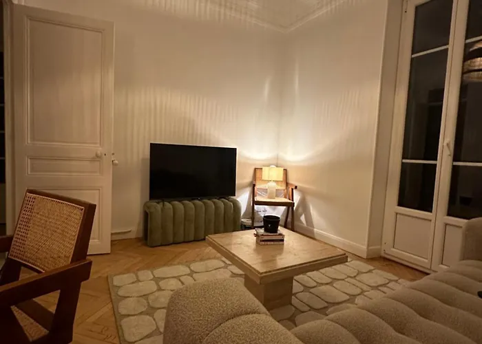 Etablissement Supprime * ニース