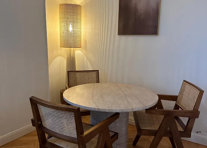 Etablissement Supprime アパート